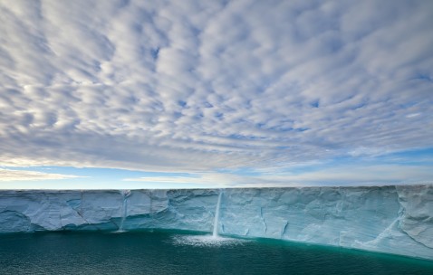 孕妇感冒多吃橙子可以吗（孕妇感冒多吃橙子可以吗早期）